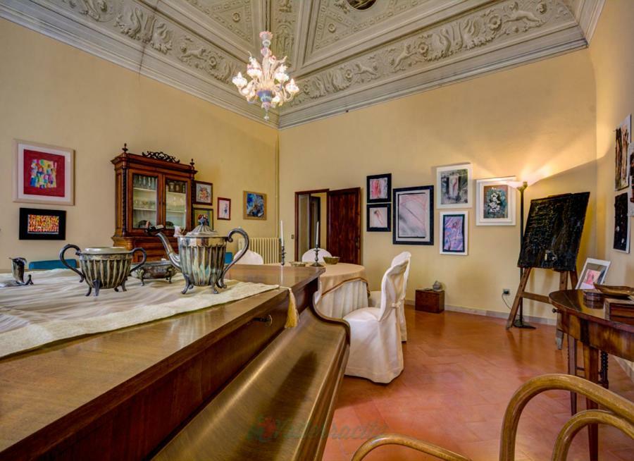 Vila Residenza Storica Palazzo Ricciarelli Volterra Exteriér fotografie