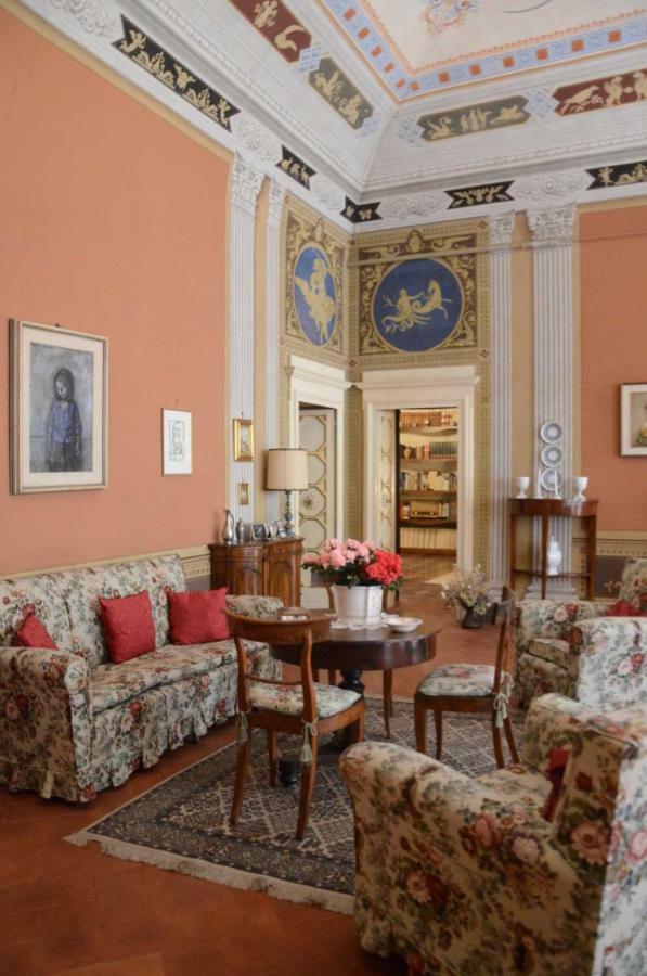 Vila Residenza Storica Palazzo Ricciarelli Volterra Exteriér fotografie